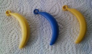 Developing Banana Key Rings (from left to right): Polypropylene let the key ring break too easy, blue was the wrong color, polyethylene with yellow color was just perfect.